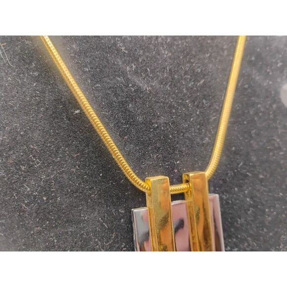 VTG Avon Geometric Pendant Necklace The Collection 1976 Gold Tone Silver Tone A7 - Picture 2 of 7